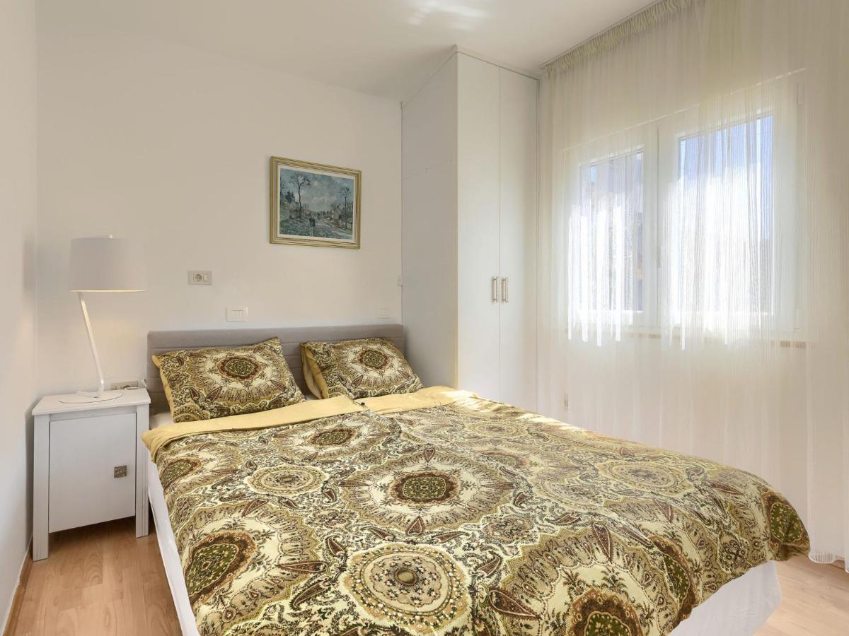 Holiday Home Punta By Interhome Umag Eksteriør bilde
